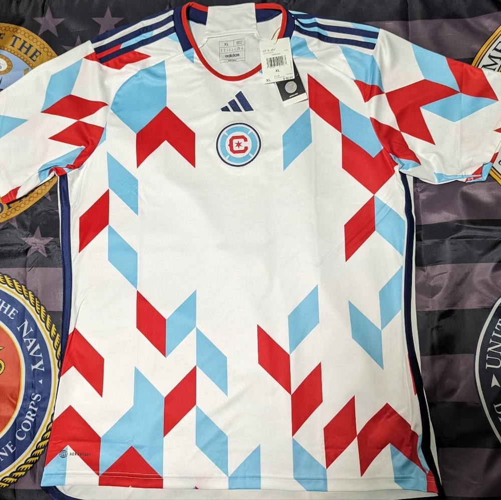 Adidas Chicago Fire FC 2023- Away Men's jersey size XL.
